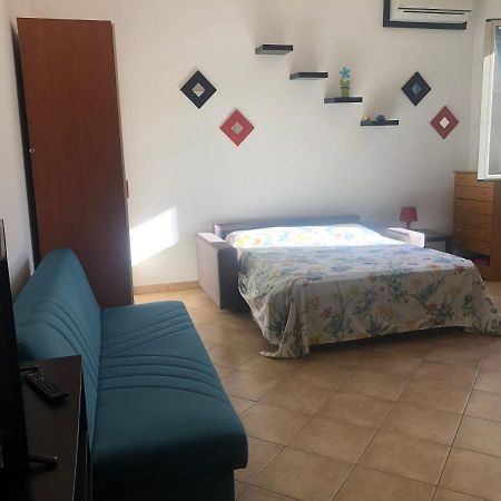 l'Appartamento Liana monolocale San Vincenzo Esterno foto