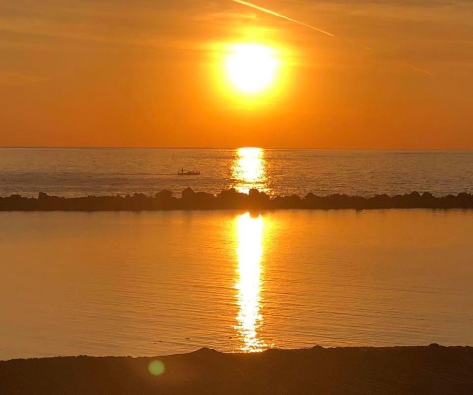 l'Appartamento Liana monolocale San Vincenzo Esterno foto